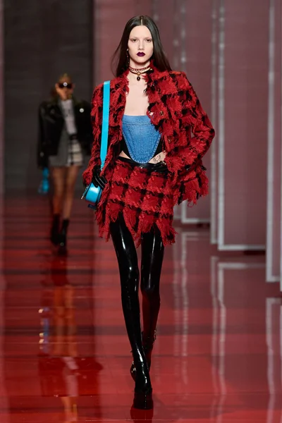 Look 29